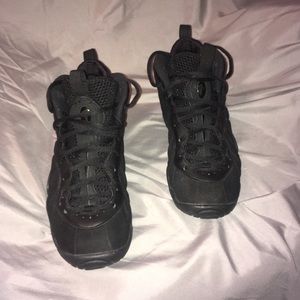 Nike Air Foamposite One black suede
